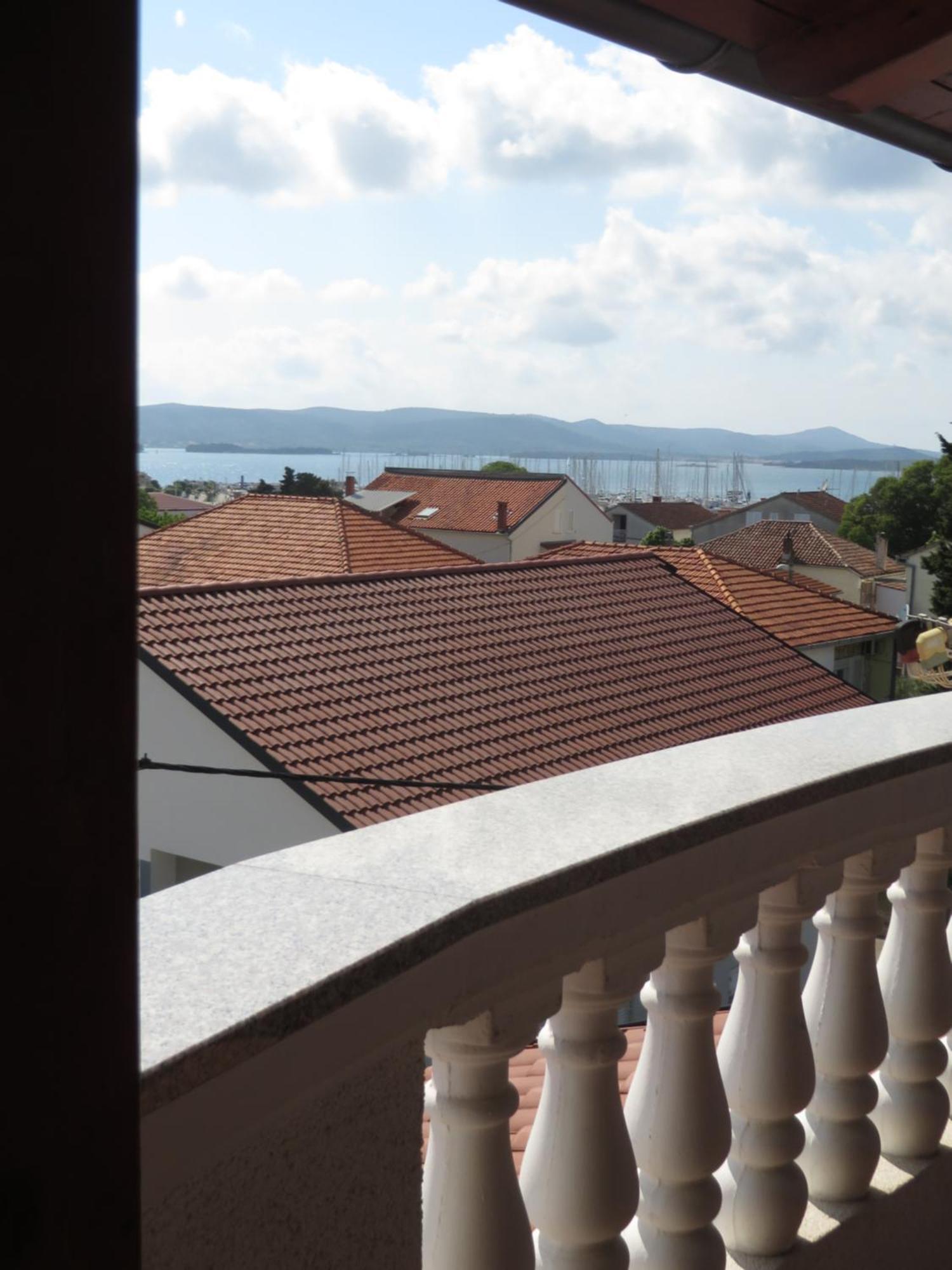 Apartments Gloria Biograd Na Moru Room photo