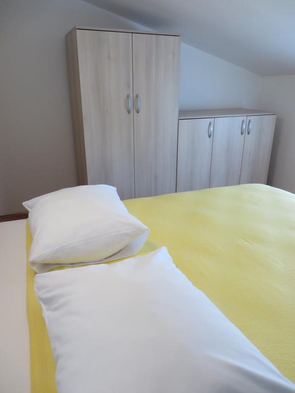 Apartments Gloria Biograd Na Moru Room photo